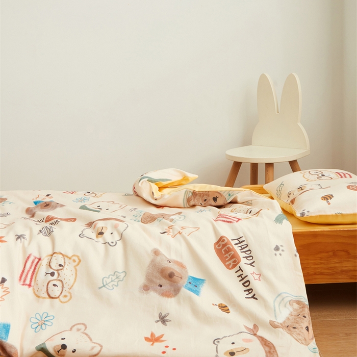 91家纺网 家纺一手货源 找家纺 艾佳宝贝 2025新款A类全棉多功能可拆卸儿童盖毯四季被子 憨憨萌熊