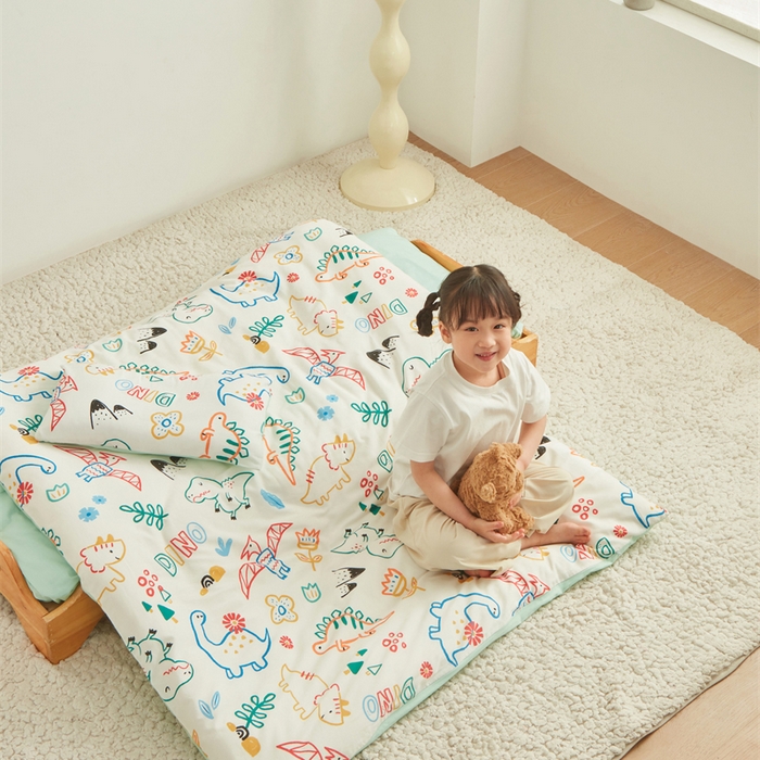 91家纺网 家纺一手货源 找家纺 艾佳宝贝 2025新款A类全棉多功能可拆卸儿童盖毯四季被子 好多恐龙