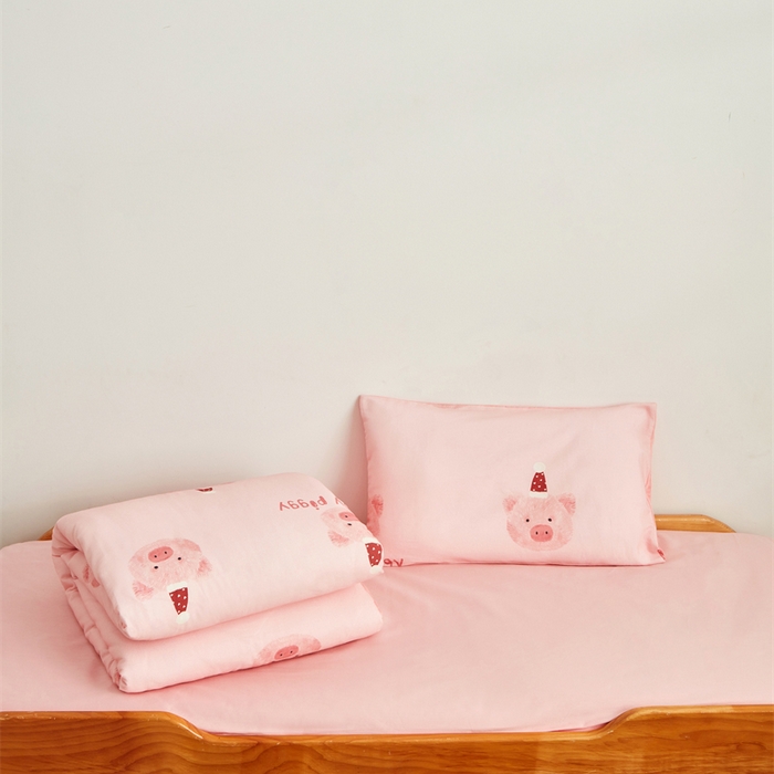 91家纺网 家纺一手货源 找家纺 艾佳宝贝 2025新款A类全棉多功能可拆卸儿童盖毯四季被子 乖巧萌猪
