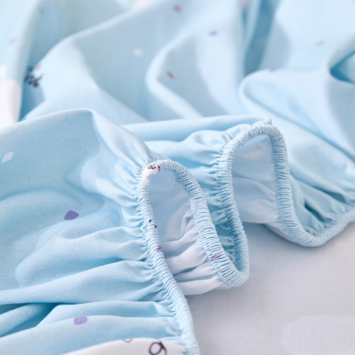 91家纺网 家纺一手货源 找家纺 元元家居（元元被业） 2025秋冬新款全棉纯棉磨毛印花单床笠 小奶象