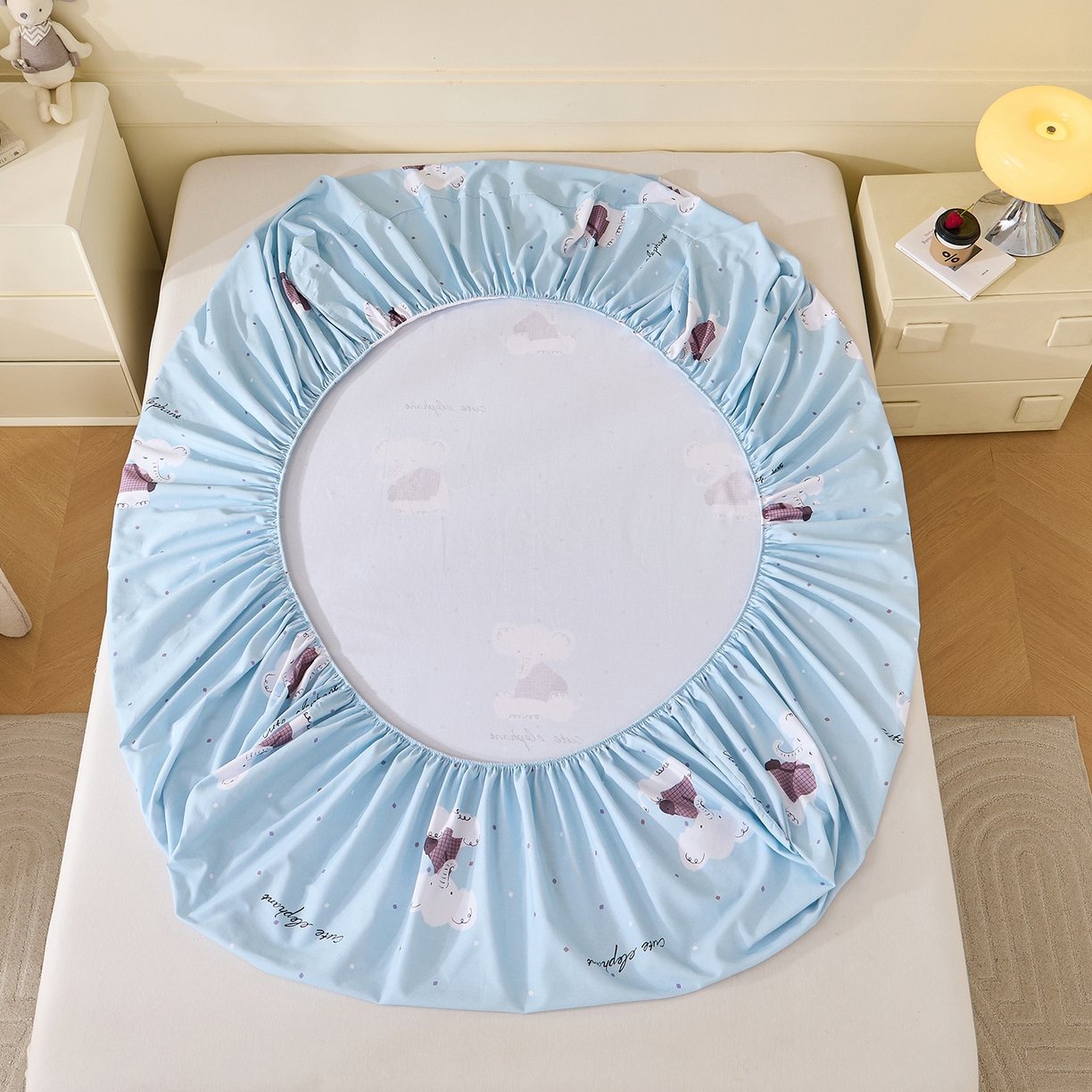 91家纺网 家纺一手货源 找家纺 元元家居（元元被业） 2025秋冬新款全棉纯棉磨毛印花单床笠 小奶象