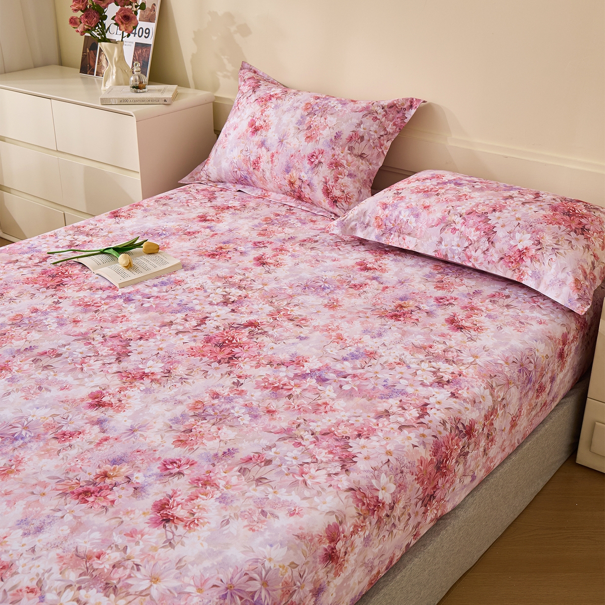 91家纺网 家纺一手货源 找家纺 元元家居（元元被业） 2025秋冬新款全棉纯棉磨毛印花单床笠 邂逅粉