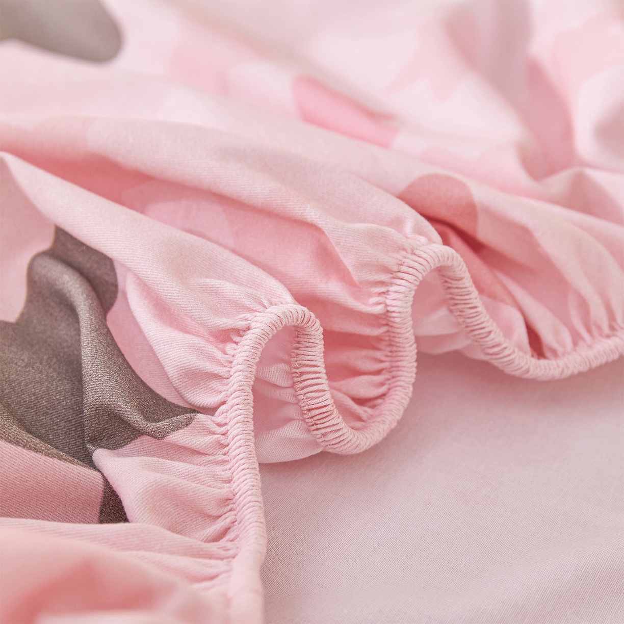 91家纺网 家纺一手货源 找家纺 元元家居（元元被业） 2025秋冬新款全棉纯棉磨毛印花单床笠 星星格格