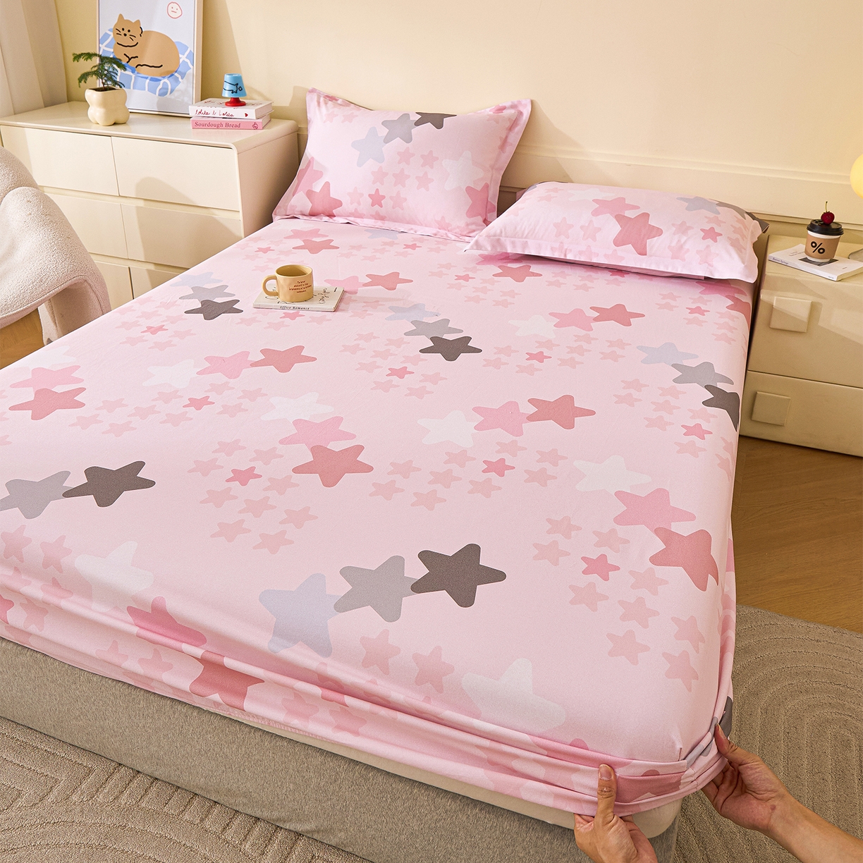 91家纺网 家纺一手货源 找家纺 元元家居（元元被业） 2025秋冬新款全棉纯棉磨毛印花单床笠 星星格格