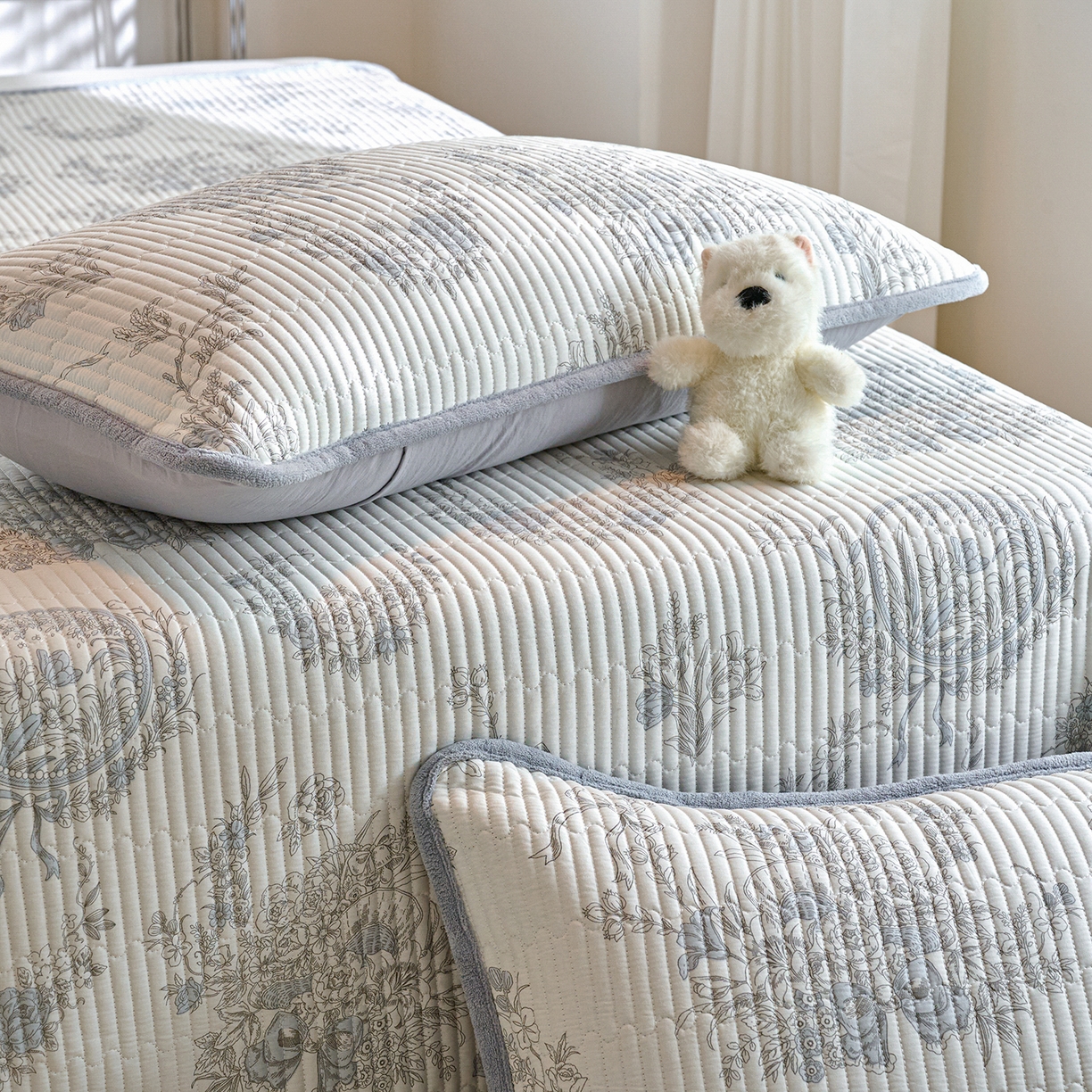 91家纺网 家纺一手货源 找家纺 小叮当家纺仓储工厂店 2025新款A版全棉B版牛奶绒床盖系列单床盖床盖单件 莫奈花园（A棉B绒）