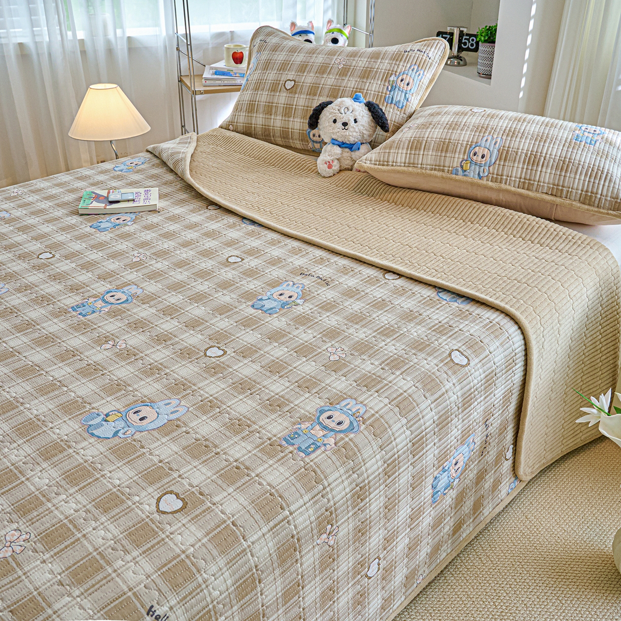 91家纺网 家纺一手货源 找家纺 小叮当家纺仓储工厂店 2025新款A版全棉B版牛奶绒床盖系列单床盖床盖单件 拉布兔兔（A棉B绒）