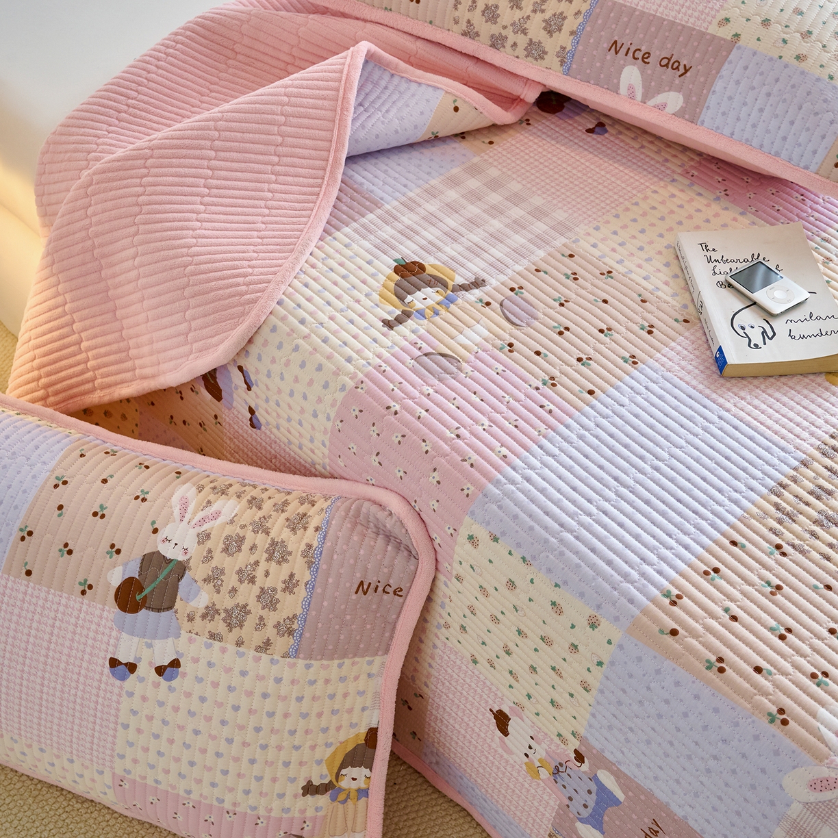 小叮当家纺仓储工厂店 2025新款A版全棉B版牛奶绒床盖系列单床盖床盖单件 丹麦女孩（A面B绒）