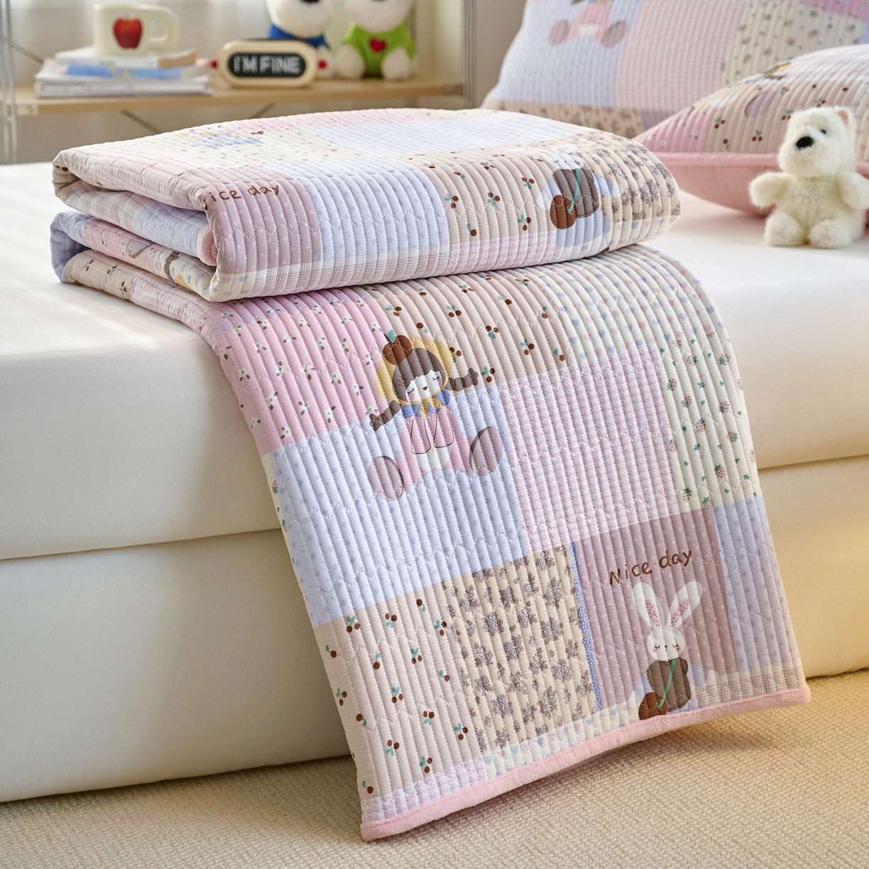 91家纺网 家纺一手货源 找家纺 小叮当家纺仓储工厂店 2025新款A版全棉B版牛奶绒床盖系列单床盖床盖单件 丹麦女孩（A面B绒）