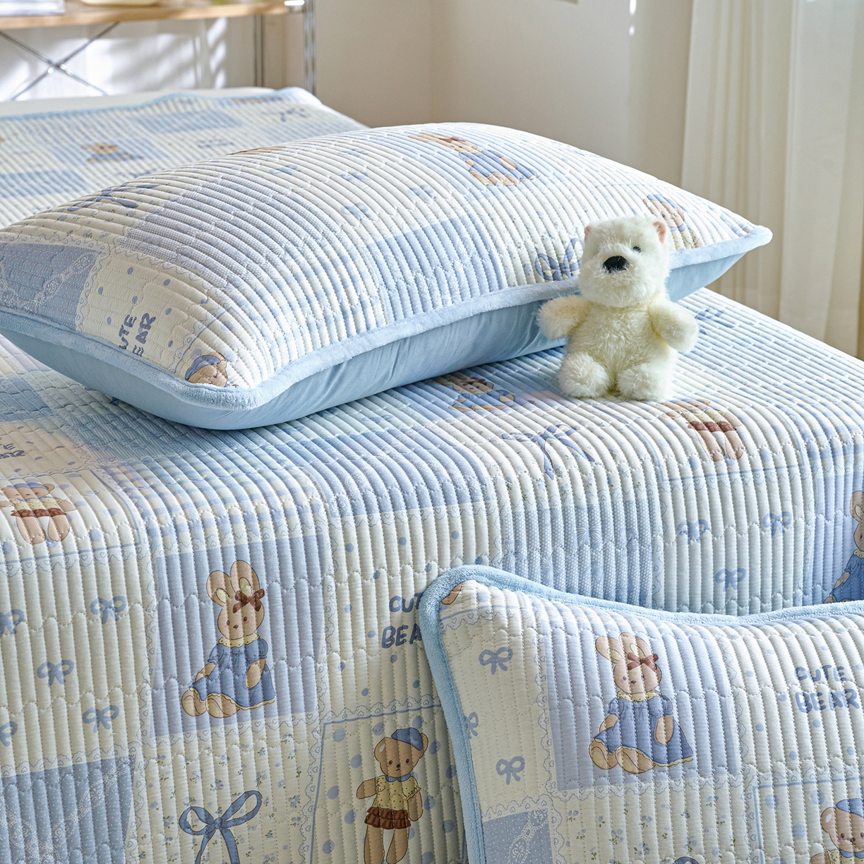 91家纺网 家纺一手货源 找家纺 小叮当家纺仓储工厂店 2025新款A版全棉B版牛奶绒床盖系列单床盖床盖单件 蓝格童话（A棉B绒）