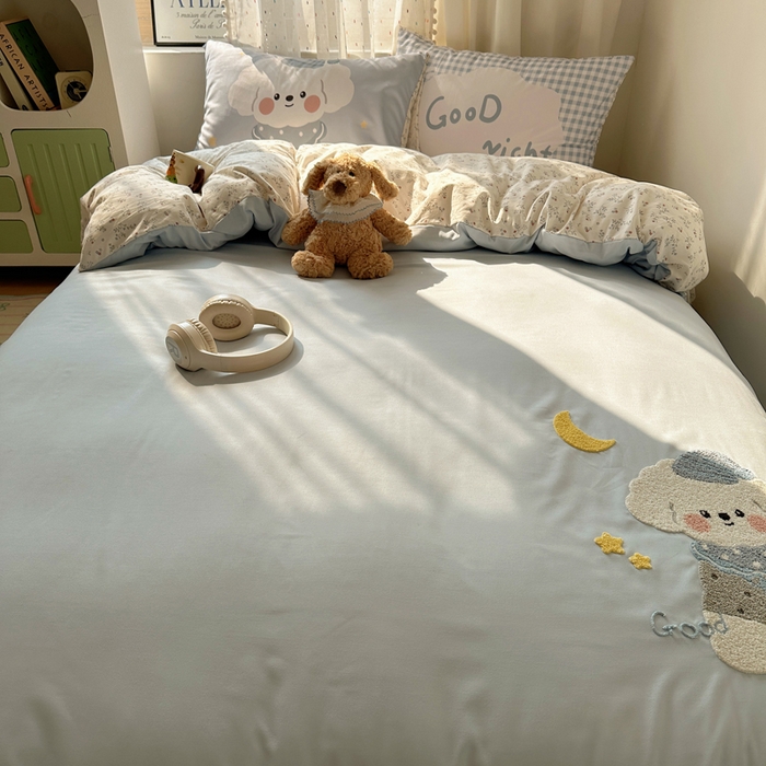 91家纺网 家纺一手货源 找家纺 澜妃 2025新款萌萌哒卡通毛巾绣四件套系列一 晚安月亮小狗