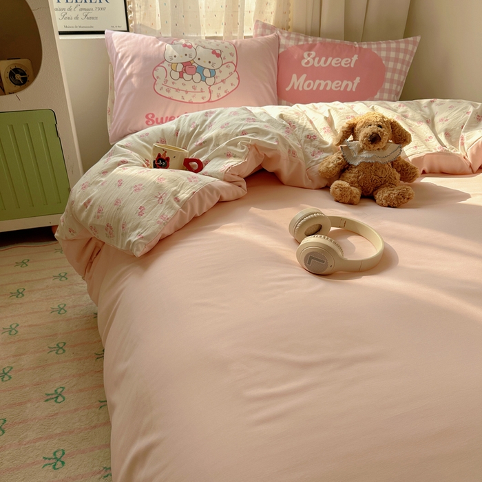 91家纺网 家纺一手货源 找家纺 澜妃 2025新款萌萌哒卡通毛巾绣四件套系列一 甜奶酱小猫