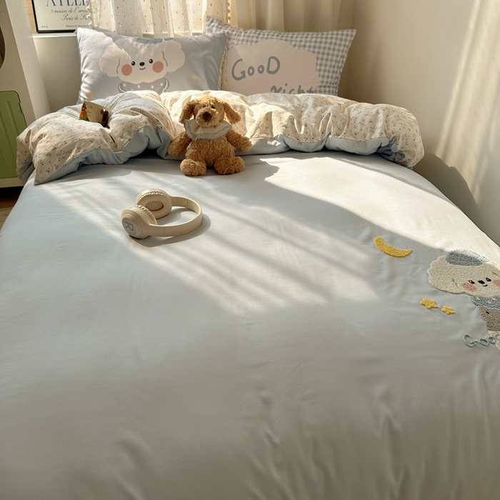 91家纺网 家纺一手货源 找家纺 澜妃 2025新款萌萌哒卡通毛巾绣四件套系列一 晚安月亮小狗