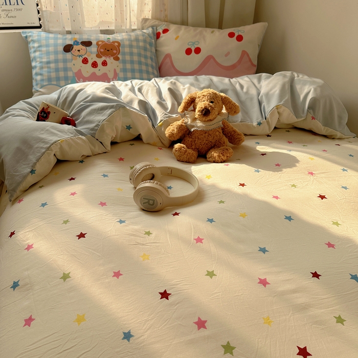 91家纺网 家纺一手货源 找家纺 澜妃 2025新款萌萌哒卡通毛巾绣四件套系列一 小狗吃蛋糕