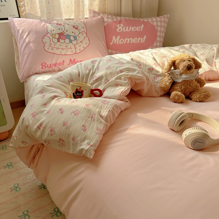 91家纺网 家纺一手货源 找家纺 澜妃 2025新款萌萌哒卡通毛巾绣四件套系列一 甜奶酱小猫