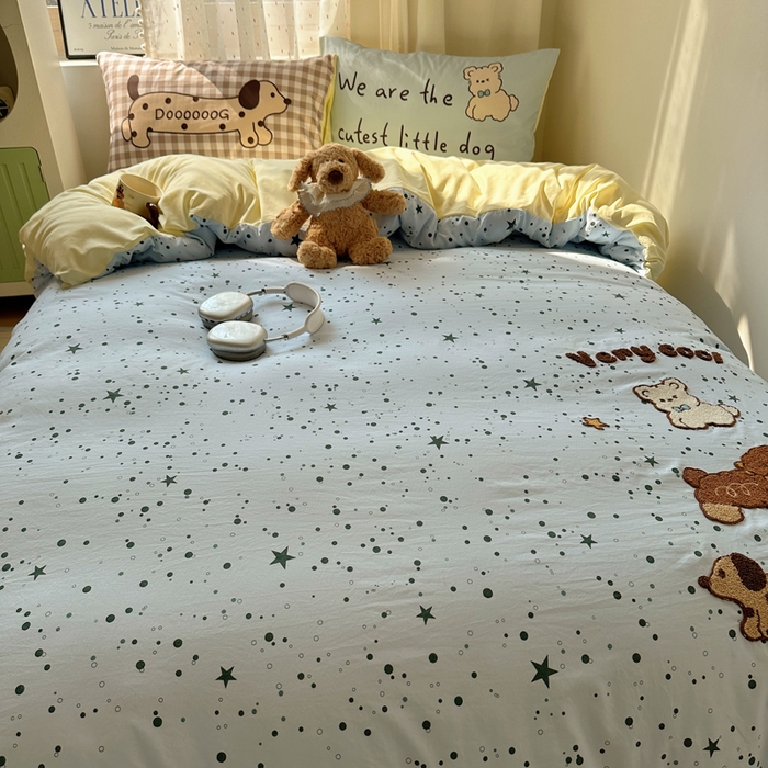 91家纺网 家纺一手货源 找家纺 澜妃 2025新款萌萌哒卡通毛巾绣四件套系列一 三只小腊肠