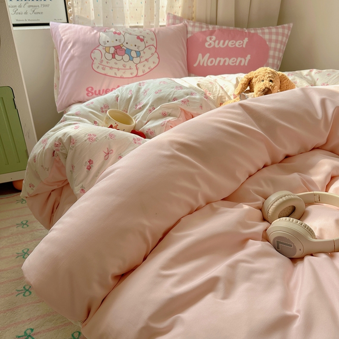 91家纺网 家纺一手货源 找家纺 澜妃 2025新款萌萌哒卡通毛巾绣四件套系列一 甜奶酱小猫