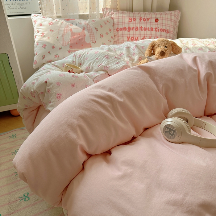 91家纺网 家纺一手货源 找家纺 澜妃 2025新款萌萌哒卡通毛巾绣四件套系列一 花集小兔