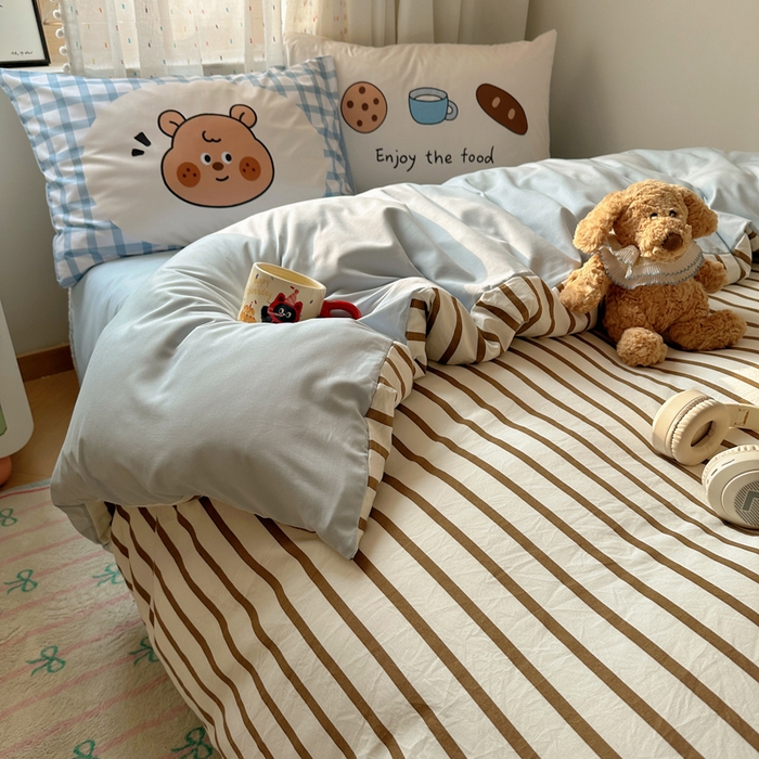 91家纺网 家纺一手货源 找家纺 澜妃 2025新款萌萌哒卡通毛巾绣四件套系列一 法棍面包小熊