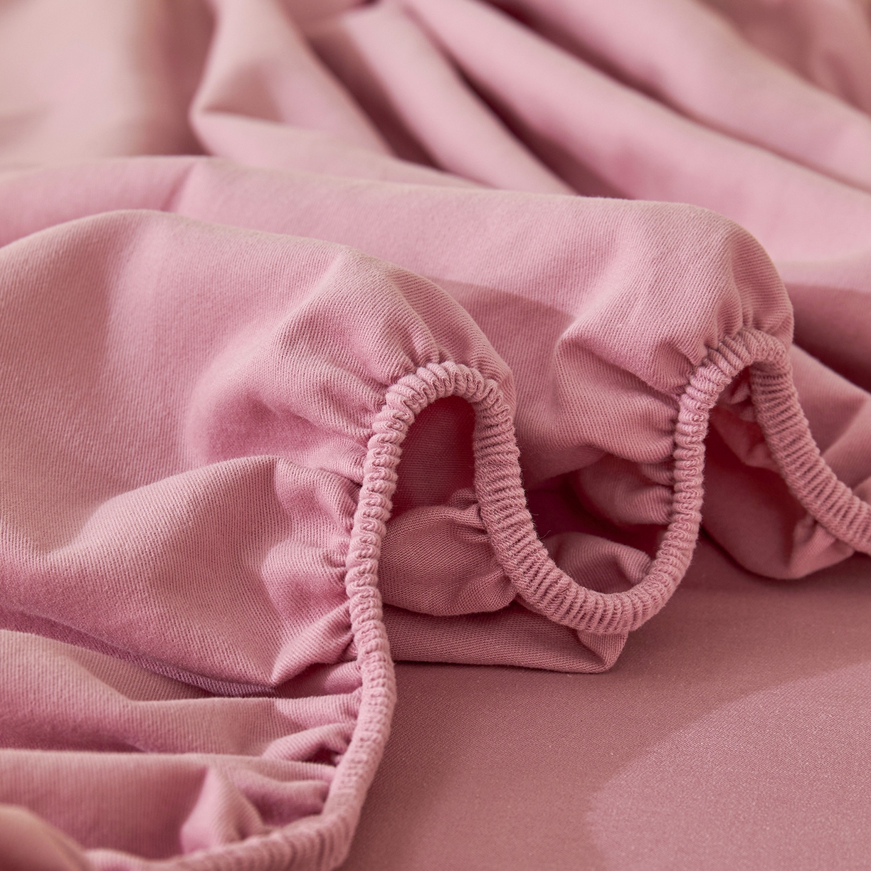 91家纺网 家纺一手货源 找家纺 元元家居（元元被业） 2025新款全棉纯棉磨毛纯色单床笠 芝士粉