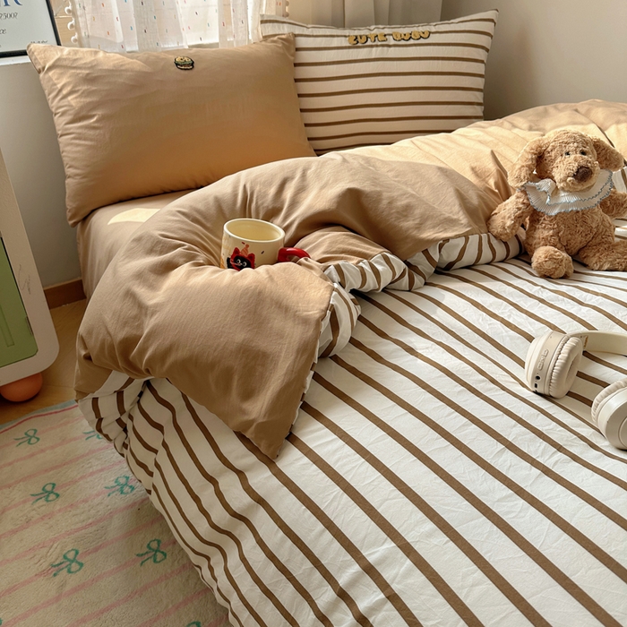 91家纺网 家纺一手货源 找家纺 澜妃 2025新款萌萌哒卡通毛巾绣四件套系列一 冰激凌LABUBU