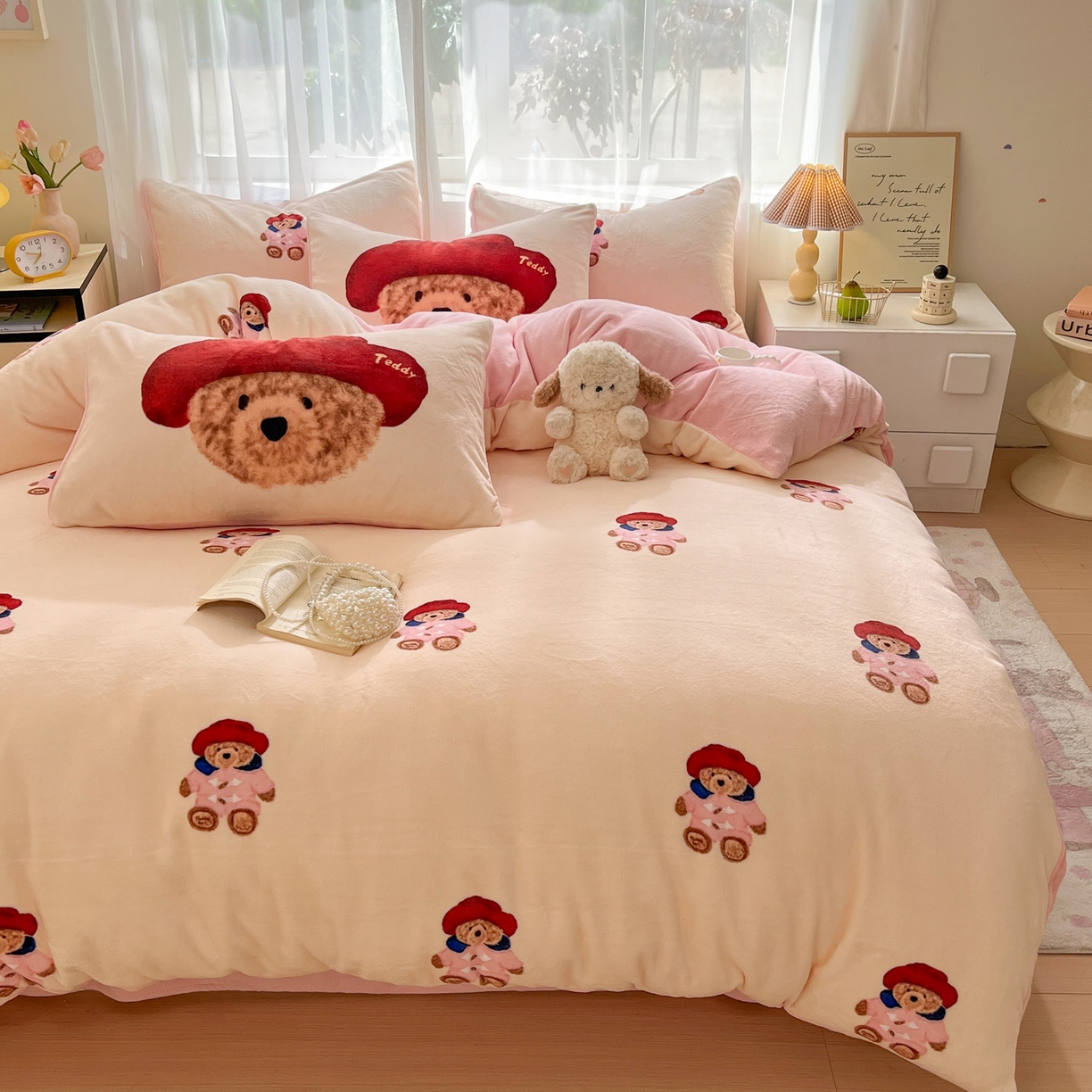 91家纺网 家纺一手货源 找家纺 如一 2025新款高克重卡通印花牛奶绒四件套第三批 贵族熊