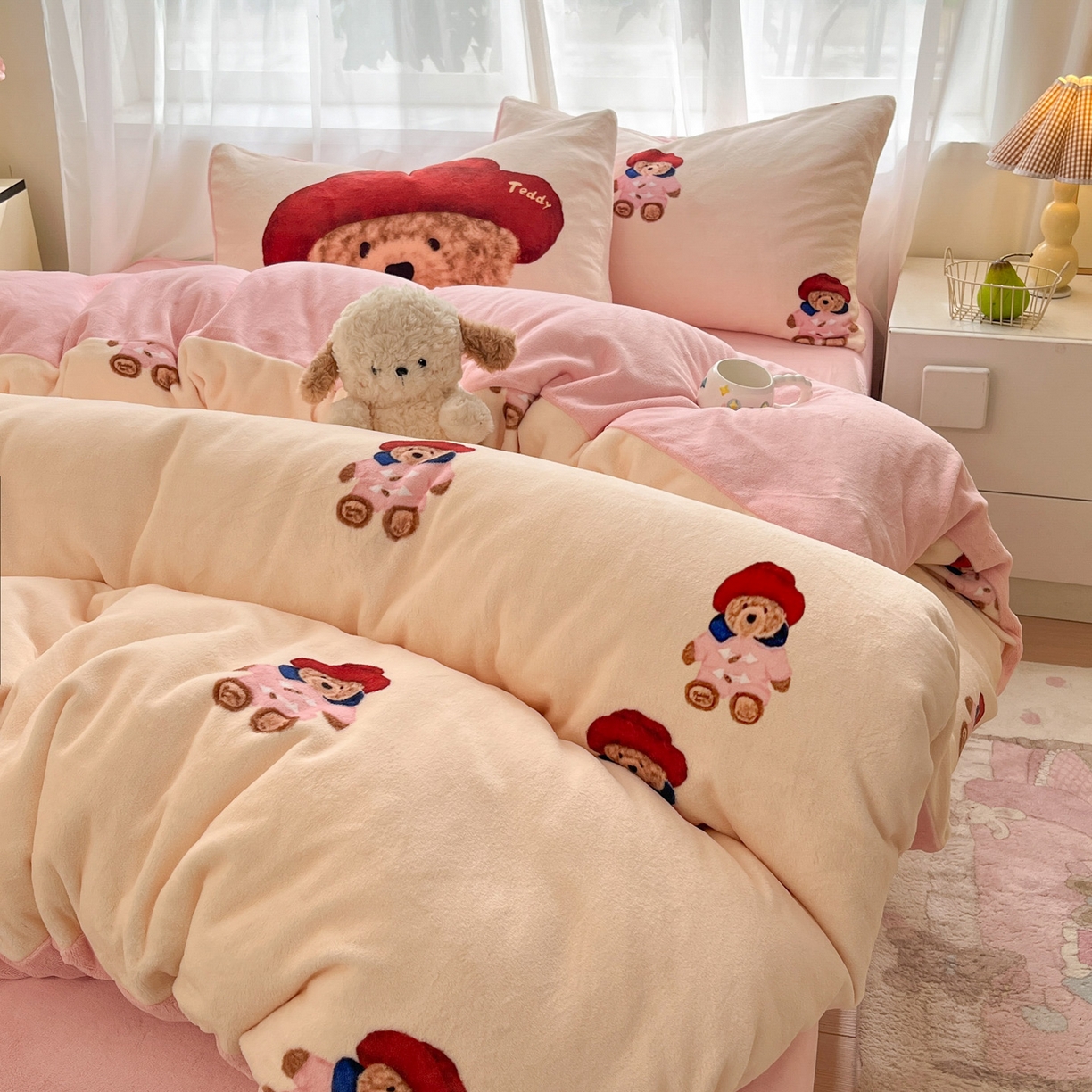 91家纺网 家纺一手货源 找家纺 如一 2025新款高克重卡通印花牛奶绒四件套第三批 贵族熊