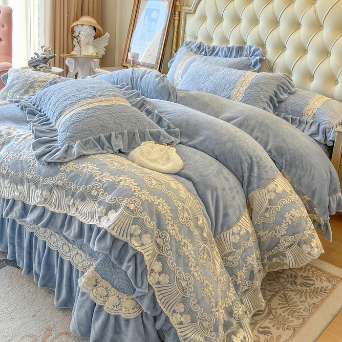 91家纺网 家纺一手货源 找家纺 瑞宝 2025新款全消光牛奶绒床盖四件套-华尔兹 华尔兹-星空蓝（控价310起 ）