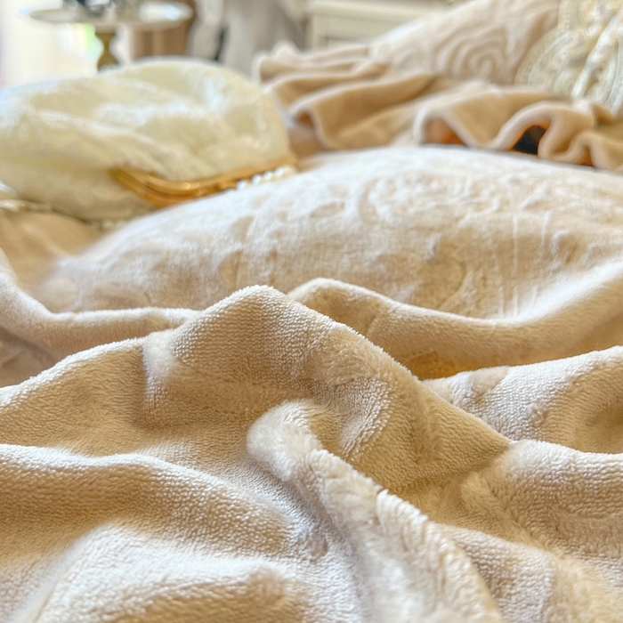 91家纺网 家纺一手货源 找家纺 瑞宝 2025新款全消光牛奶绒床盖四件套-华尔兹 华尔兹-奶茶棕（控价310起 ）