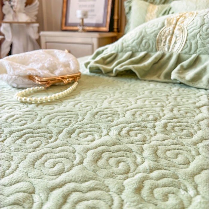 91家纺网 家纺一手货源 找家纺 瑞宝 2025新款全消光牛奶绒床盖四件套-华尔兹 华尔兹-青柠绿（控价310起 ）