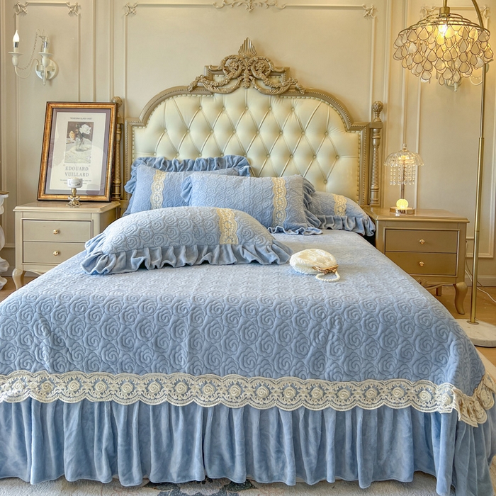 91家纺网 家纺一手货源 找家纺 瑞宝 2025新款全消光牛奶绒床盖四件套-华尔兹 华尔兹-星空蓝（控价310起 ）
