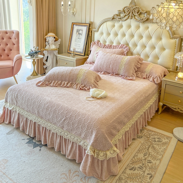 91家纺网 家纺一手货源 找家纺 瑞宝 2025新款全消光牛奶绒床盖四件套-华尔兹 华尔兹-蜜粉（控价310起 ）