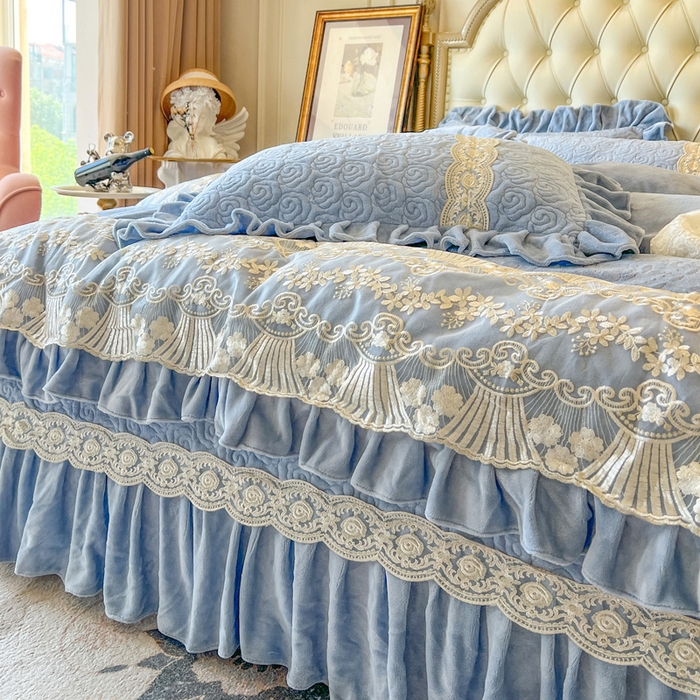 91家纺网 家纺一手货源 找家纺 瑞宝 2025新款全消光牛奶绒床盖四件套-华尔兹 华尔兹-星空蓝（控价310起 ）