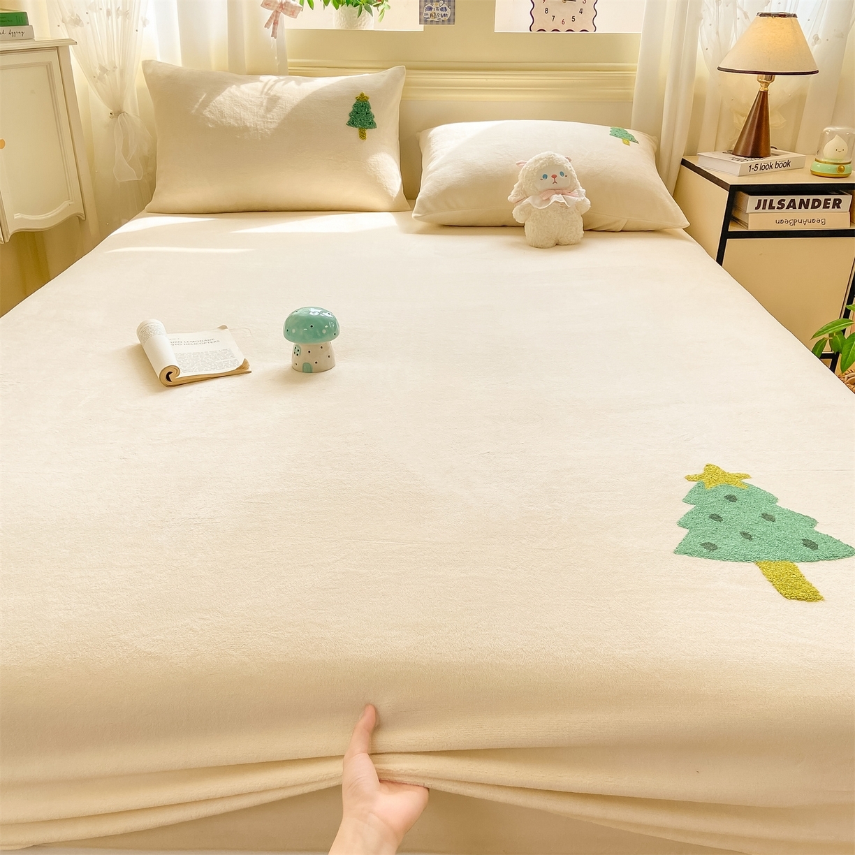 91家纺网 家纺一手货源 找家纺 （总）居眠 2025新款A类单层毛巾绣牛奶绒床笠