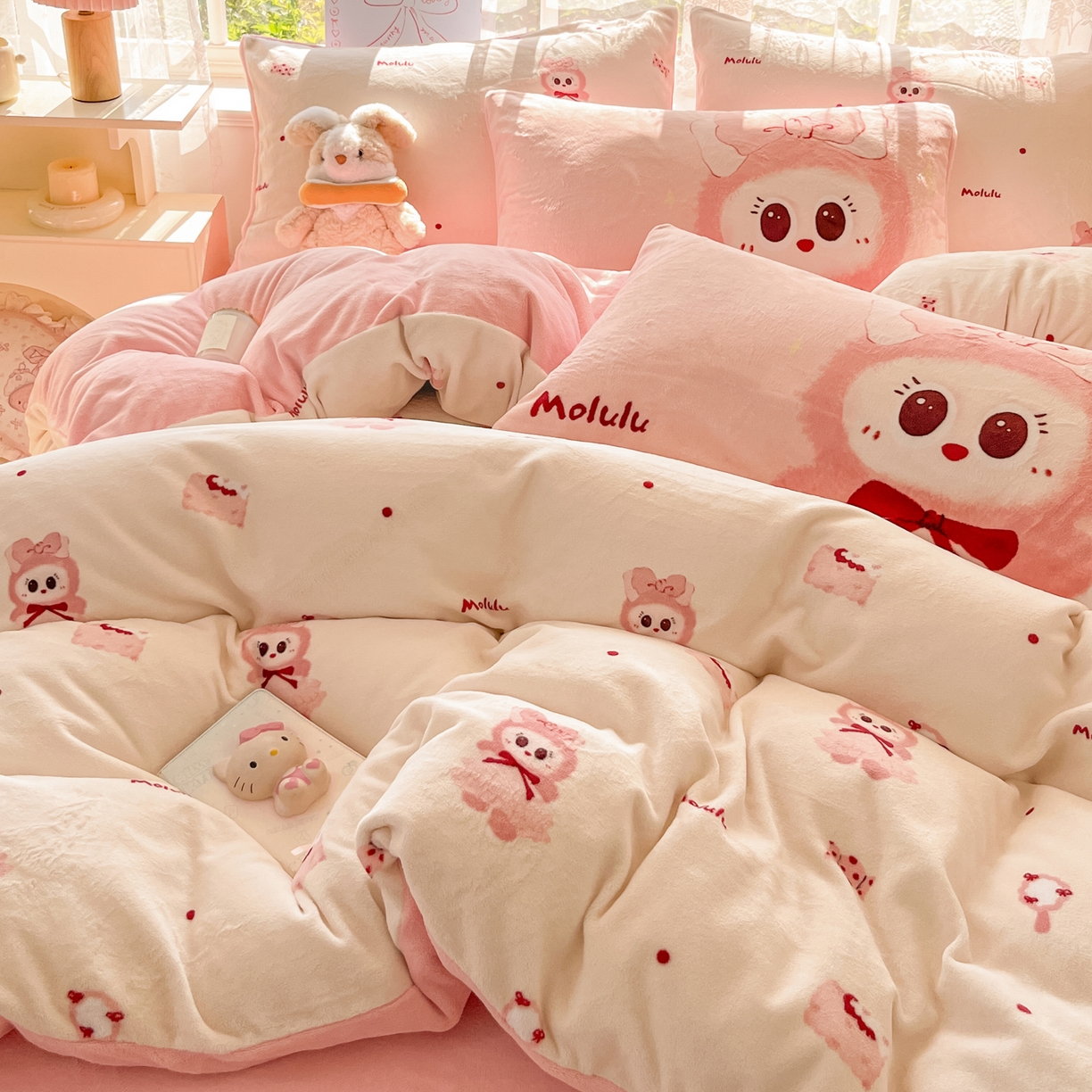 91家纺网 家纺一手货源 找家纺 如一 2025新款高克重卡通印花牛奶绒四件套第三批 莫鲁鲁