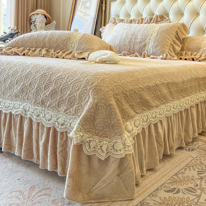 91家纺网 家纺一手货源 找家纺 瑞宝 2025新款全消光牛奶绒床盖单件床盖单品单床盖床盖三件套-华尔兹 华尔兹-奶茶棕