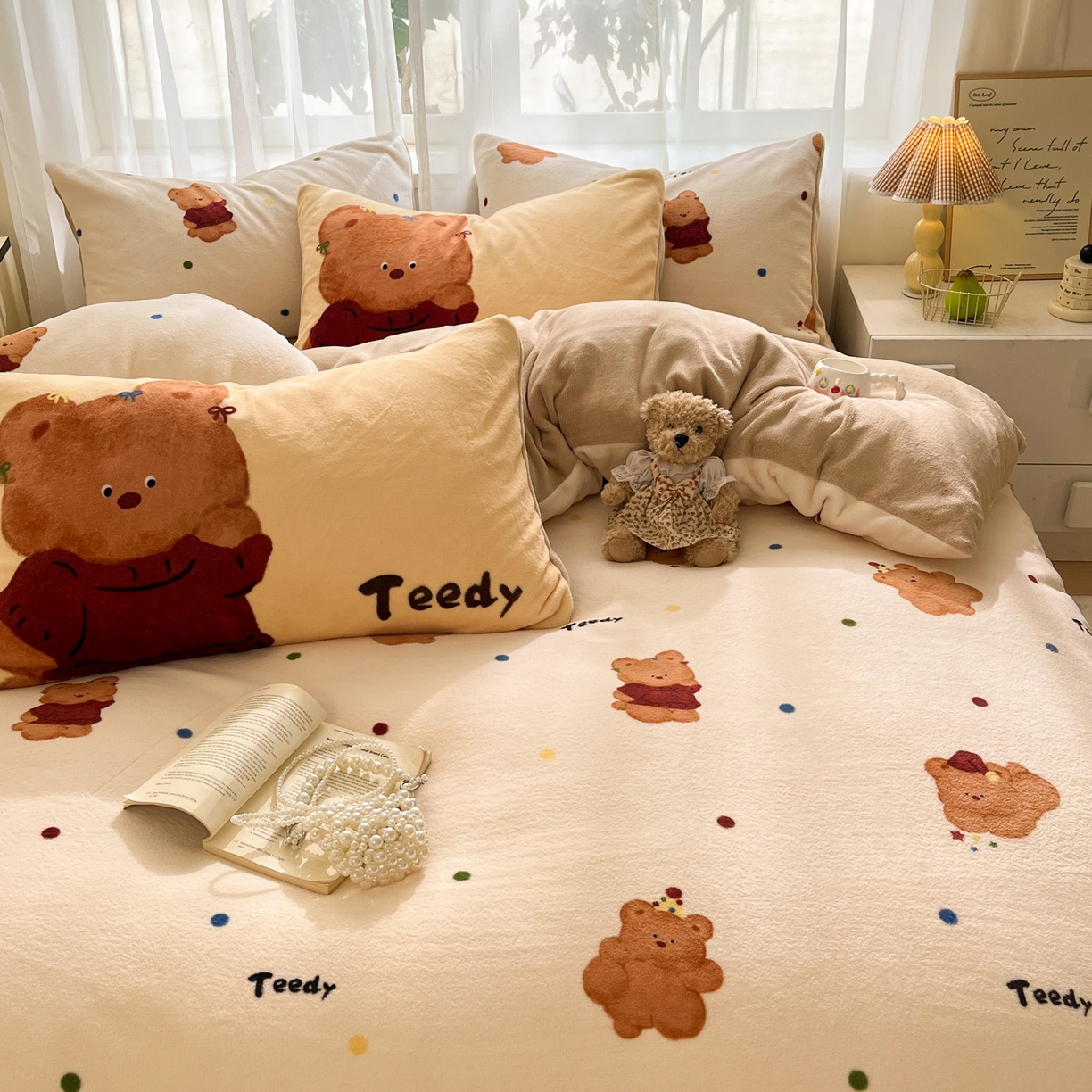 91家纺网 家纺一手货源 找家纺 如一 2025新款高克重卡通印花牛奶绒四件套第三批 泰迪熊