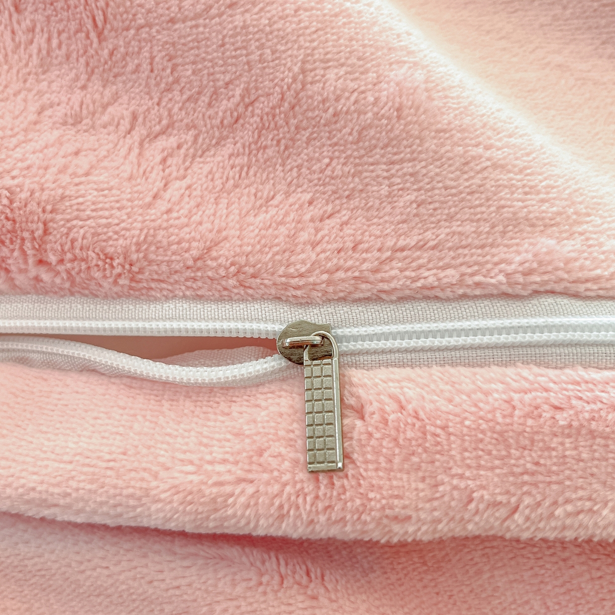 91家纺网 家纺一手货源 找家纺 如一 2025新款高克重卡通印花牛奶绒四件套第三批 小粉喵