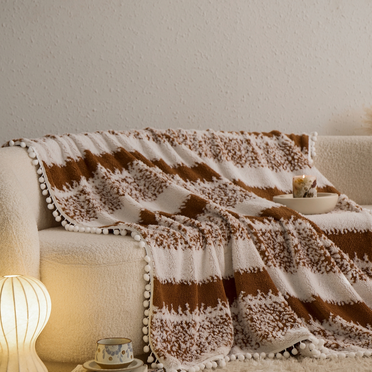 91家纺网 家纺一手货源 找家纺 安莱生活 2025新款阳离子羊羔绒200克毛毯--森语雪球系列 森语雪球-棕咖