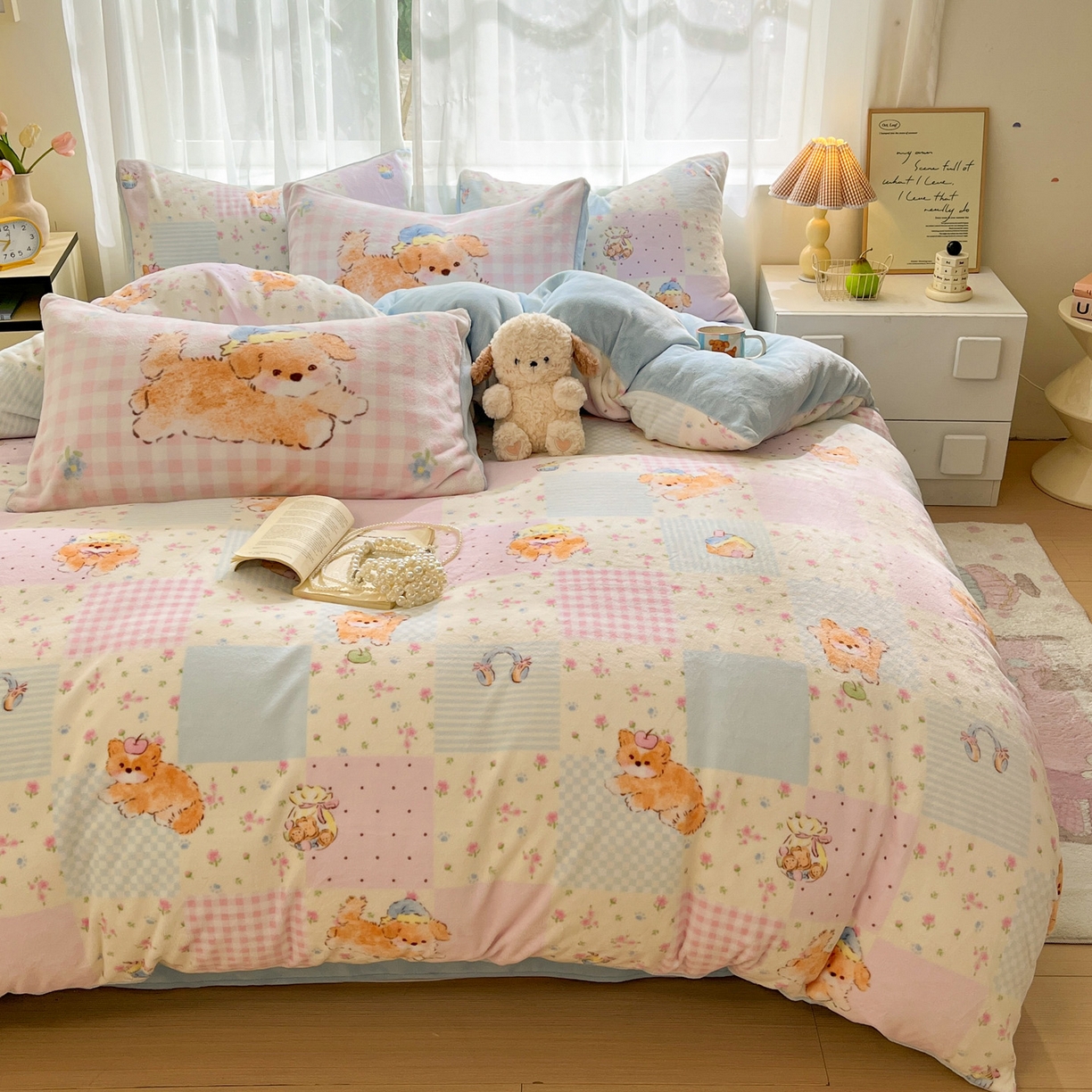 91家纺网 家纺一手货源 找家纺 如一 2025新款高克重卡通印花牛奶绒四件套第三批 慵懒猫