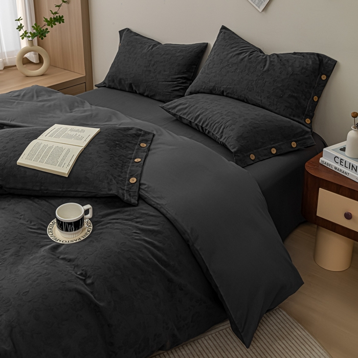 91家纺网 家纺一手货源 找家纺 （总）女子家纺 2025新款全棉三层水洗提花纽扣四件套