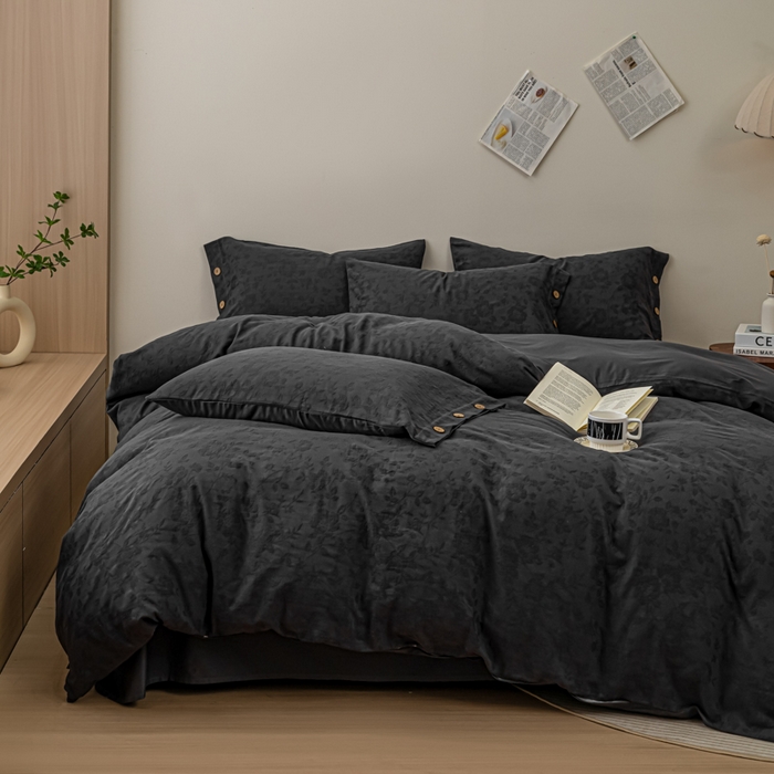 91家纺网 家纺一手货源 找家纺 （总）女子家纺 2025新款全棉三层水洗提花纽扣四件套