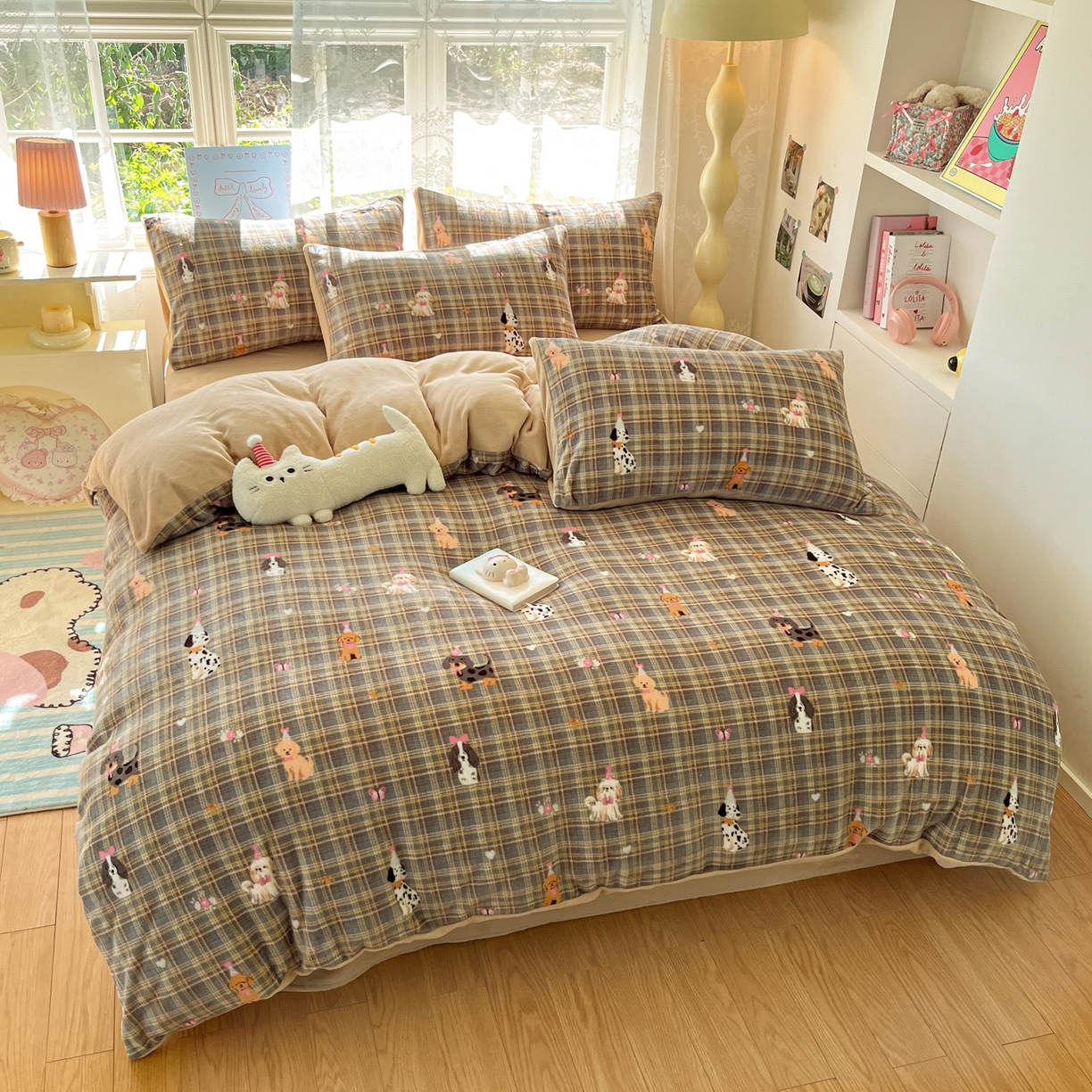 91家纺网 家纺一手货源 找家纺 如一 2025新款高克重卡通印花牛奶绒四件套第三批 棕格狗