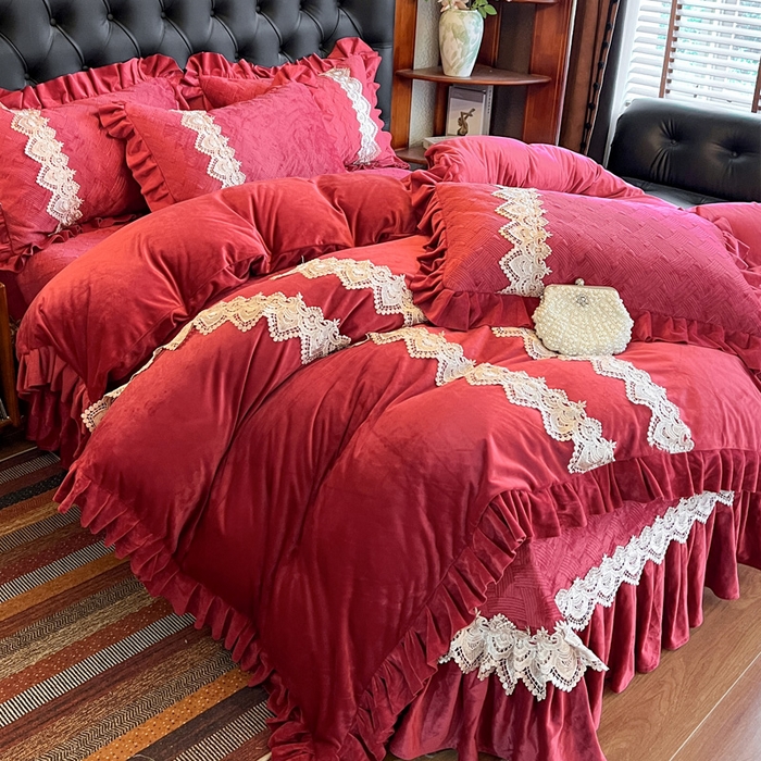 91家纺网 家纺一手货源 找家纺 瑞宝 2025新款宝宝绒床盖四件套-北欧风情（控价 308起） 北欧风情-酒红