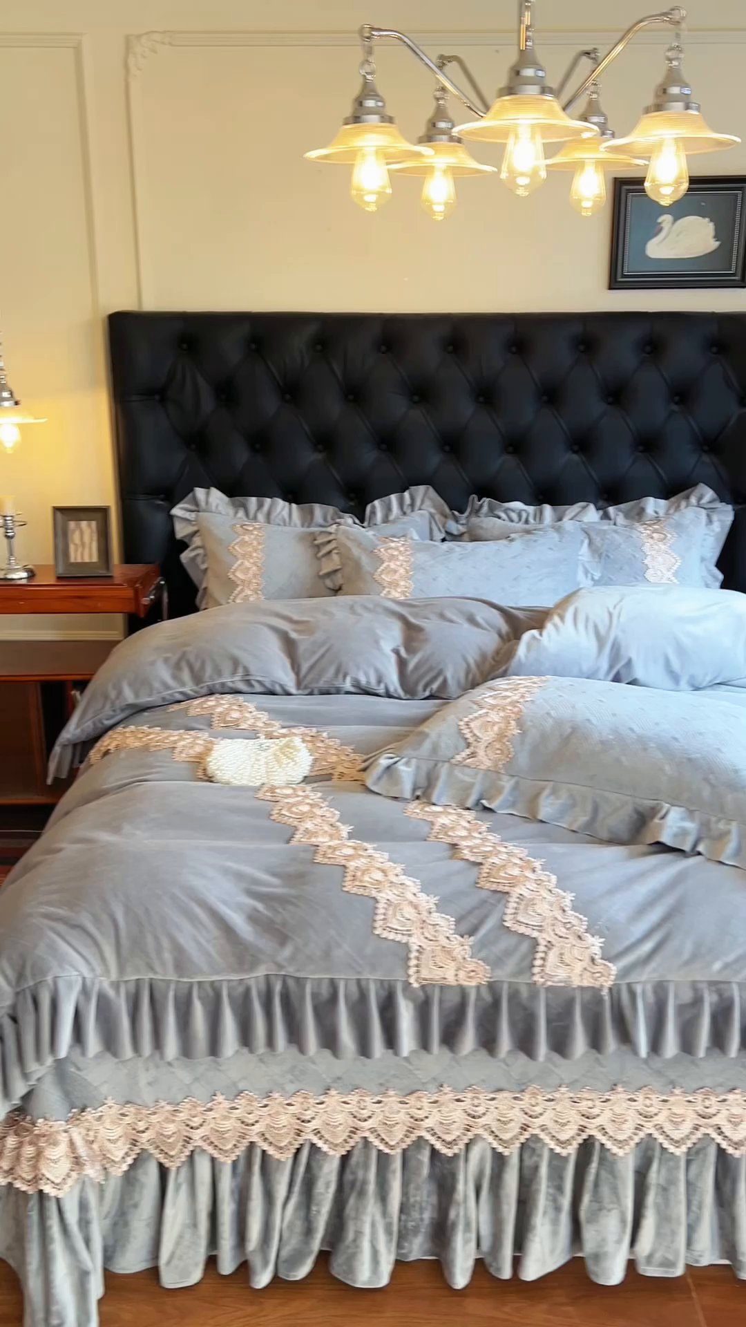 91家纺网 家纺一手货源 找家纺 瑞宝 2025新款宝宝绒床盖四件套-北欧风情（控价 308起） 北欧风情-高级灰