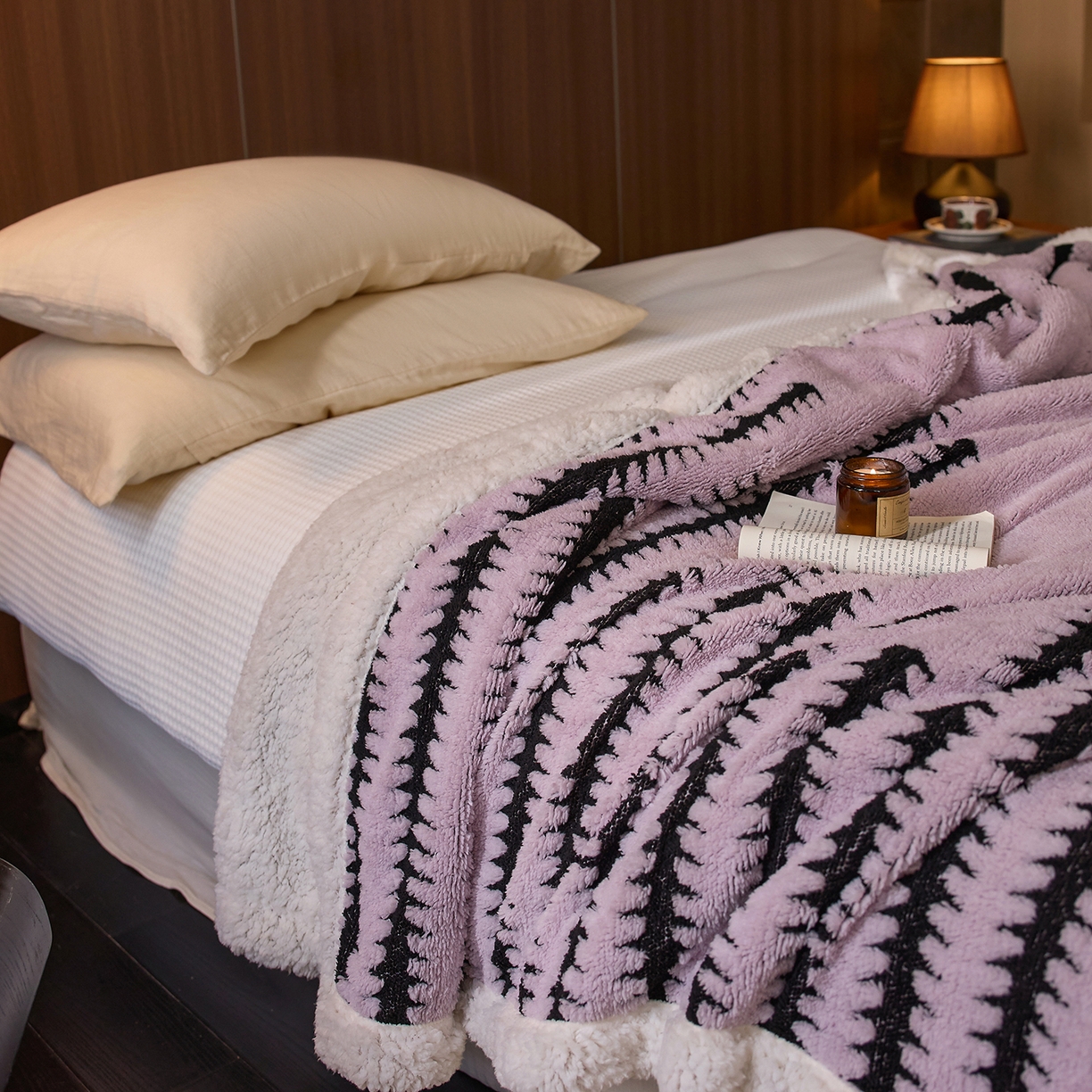 91家纺网 家纺一手货源 找家纺 安莱生活 2025新款阳离子羊羔绒200克毛毯--云杉系列 云杉-黛紫