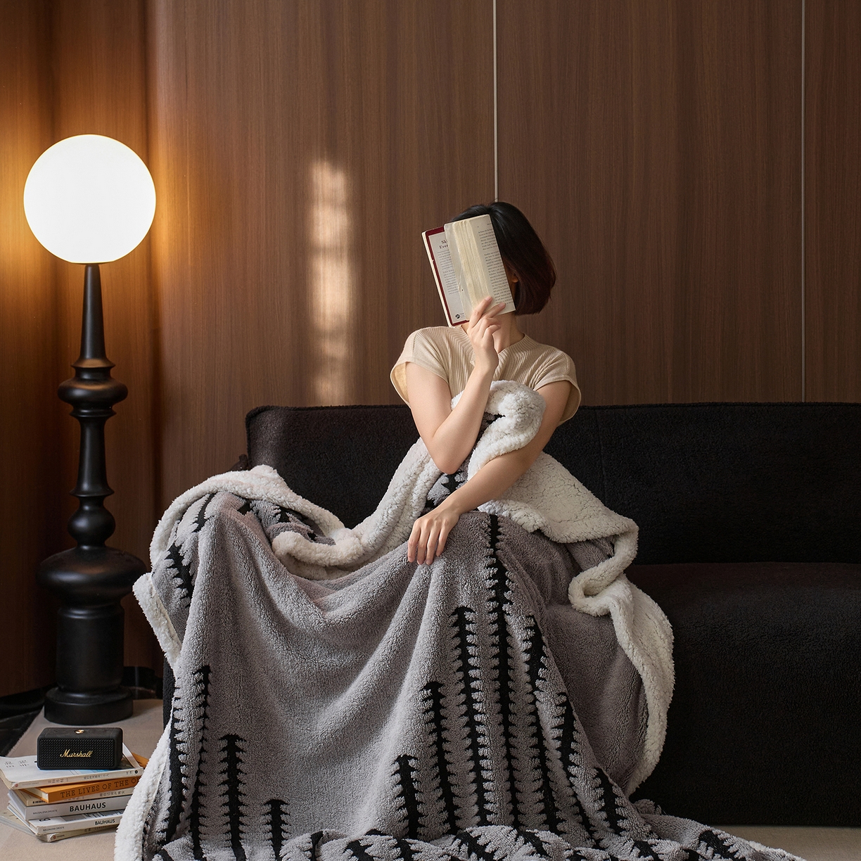 91家纺网 家纺一手货源 找家纺 安莱生活 2025新款阳离子羊羔绒200克毛毯--云杉系列 云杉-黑灰