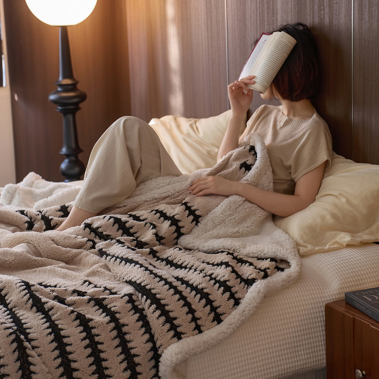 91家纺网 家纺一手货源 找家纺 安莱生活 2025新款阳离子羊羔绒200克毛毯--云杉系列 云杉-卡其