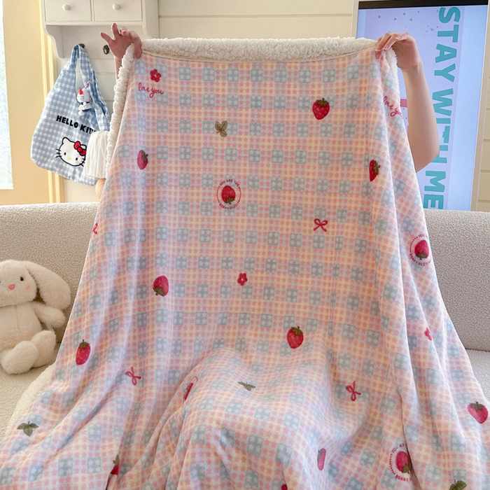 91家纺网 家纺一手货源 找家纺 澜妃 2025新款可爱系新款牛奶绒羊羔绒多功能毛毯毛毯毯子-奶盖 奶盖-草莓奶茶