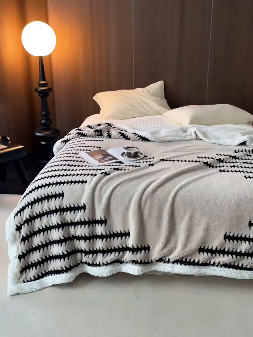 91家纺网 家纺一手货源 找家纺 安莱生活 2025新款阳离子羊羔绒200克毛毯--云杉系列 云杉-卡其