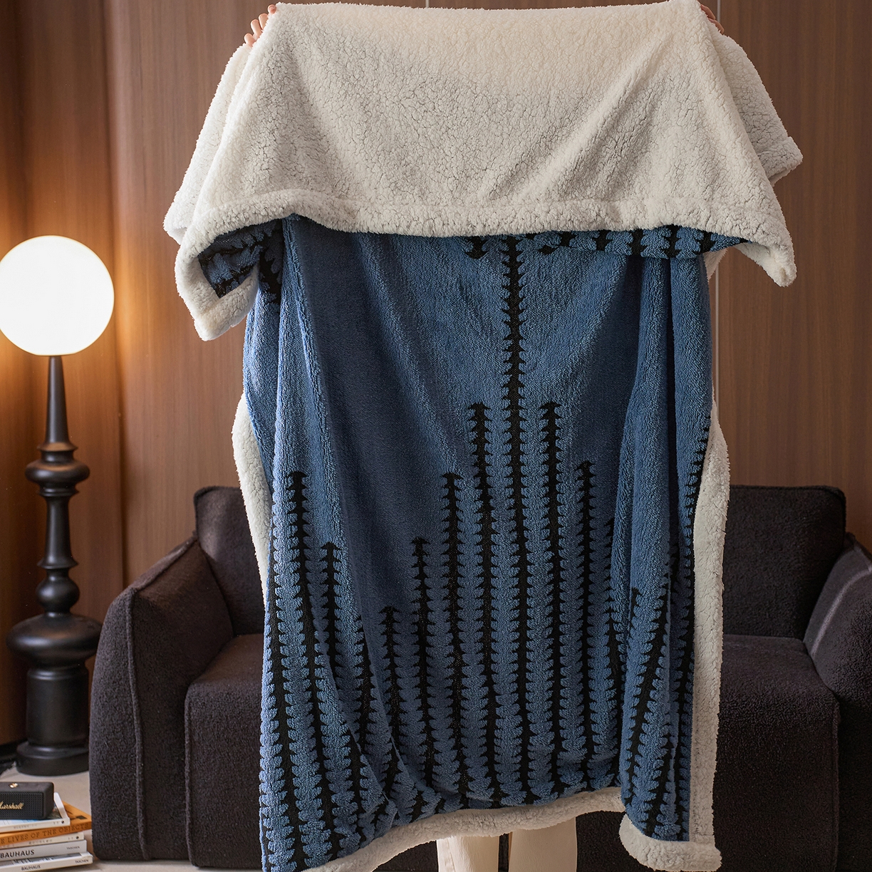 91家纺网 家纺一手货源 找家纺 安莱生活 2025新款阳离子羊羔绒200克毛毯--云杉系列 云杉-莱茵